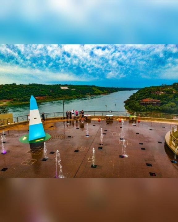 Hostel El Amanecer Puerto Iguazú Buitenkant foto